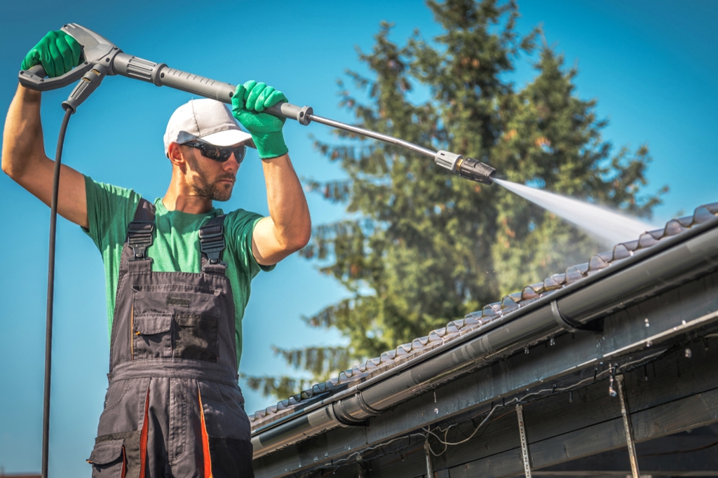 Roof Washing